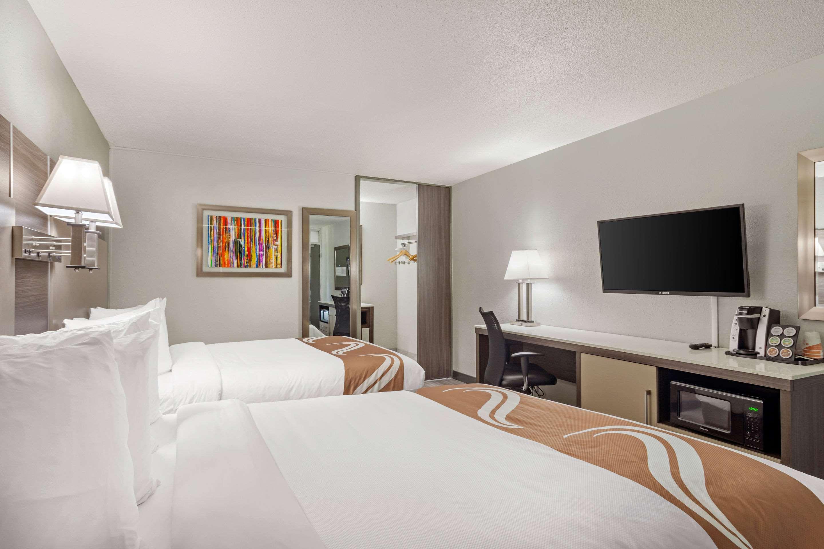 Quality Inn & Suites Cartersville Buitenkant foto